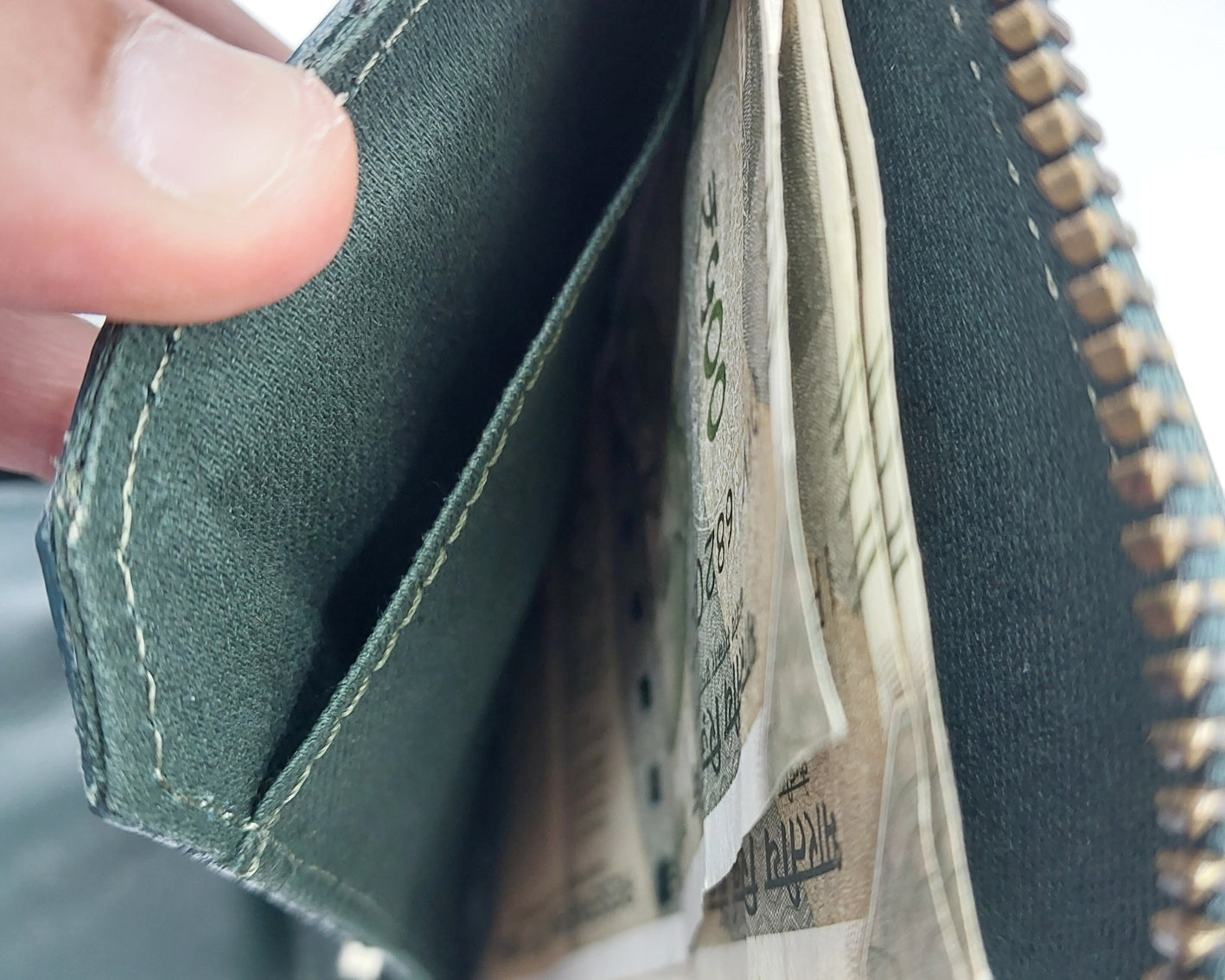 MOD Sling Wallet - GREEN