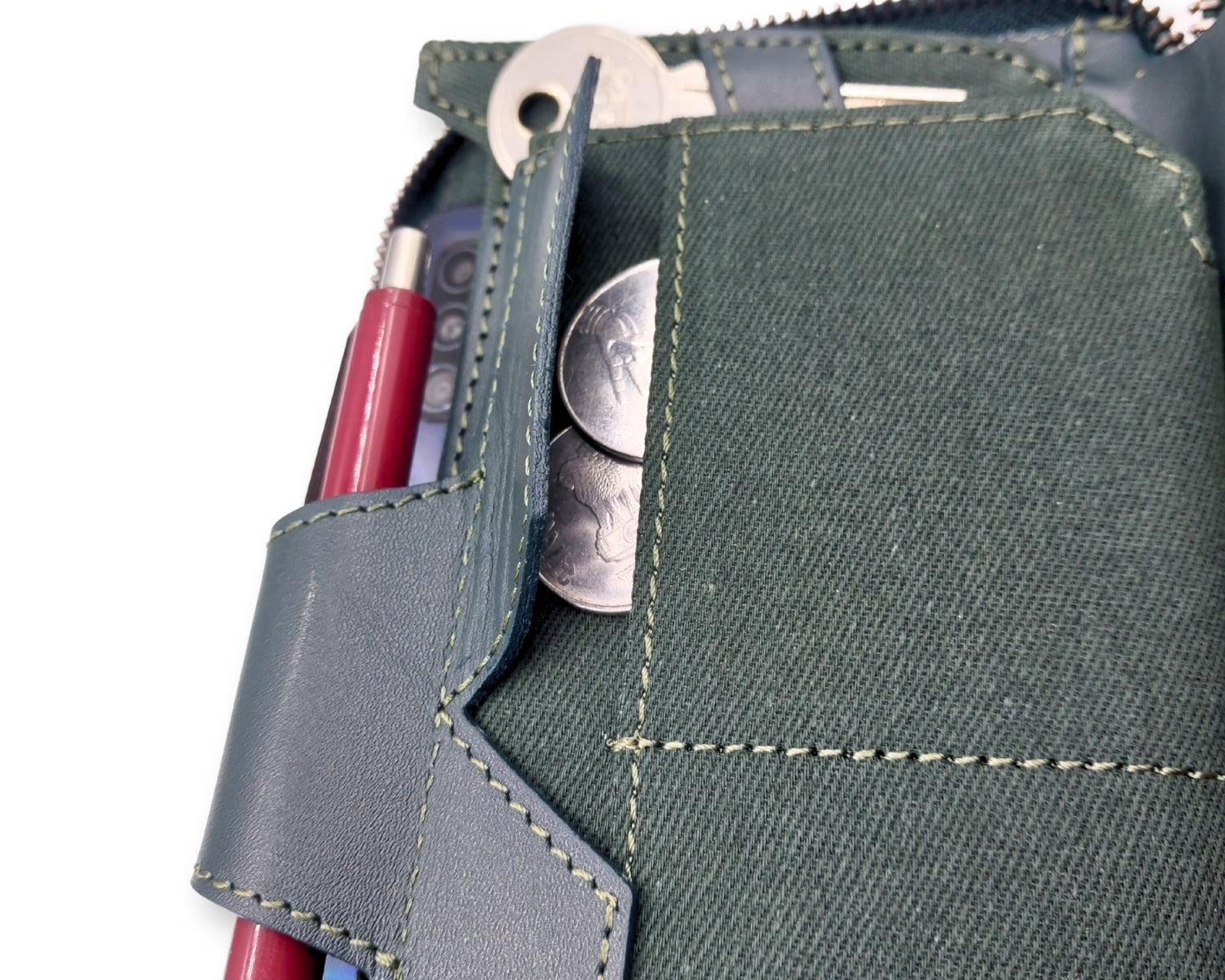 HUSTLE Ladies Clutch - Green