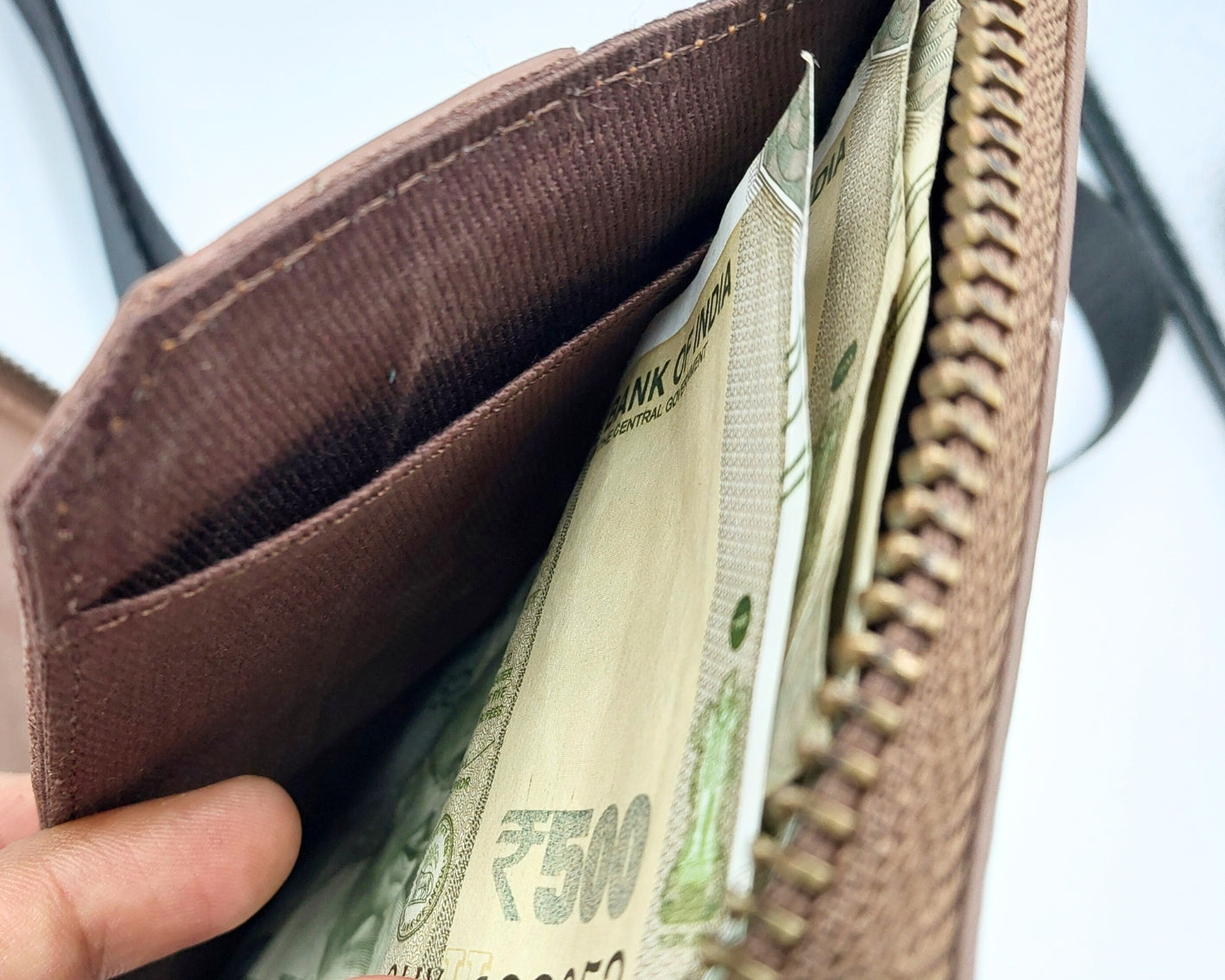 MOD Sling Wallet - TAN