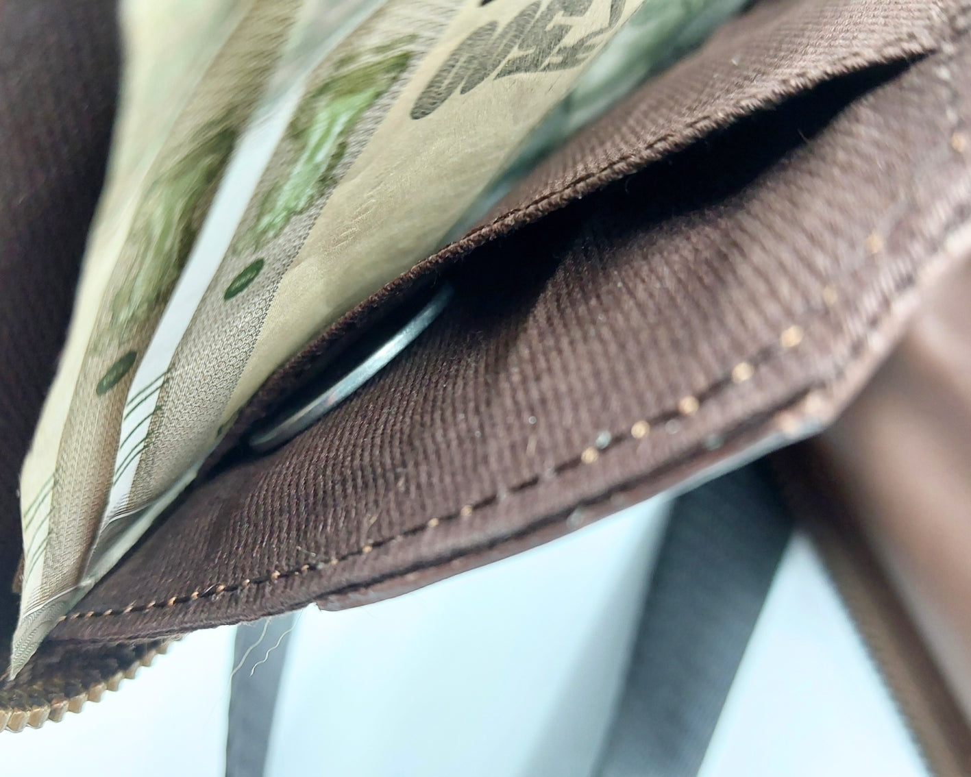 MOD Sling Wallet - TAN