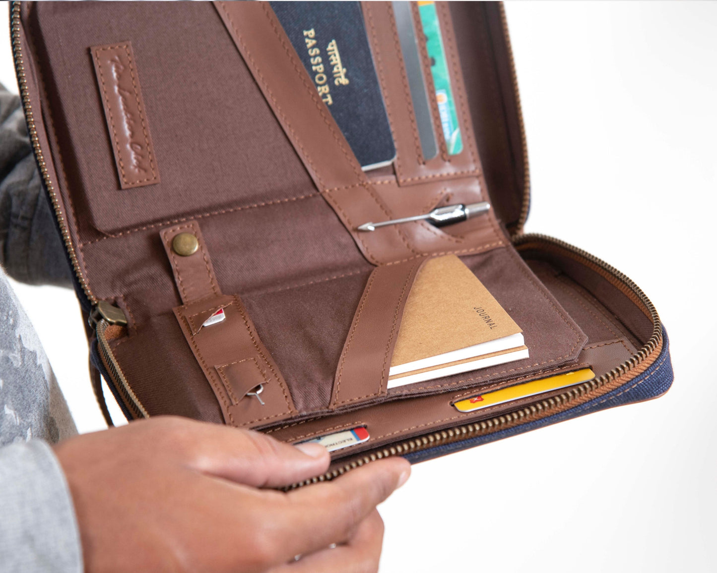 Nomad Passport Organiser - Blue