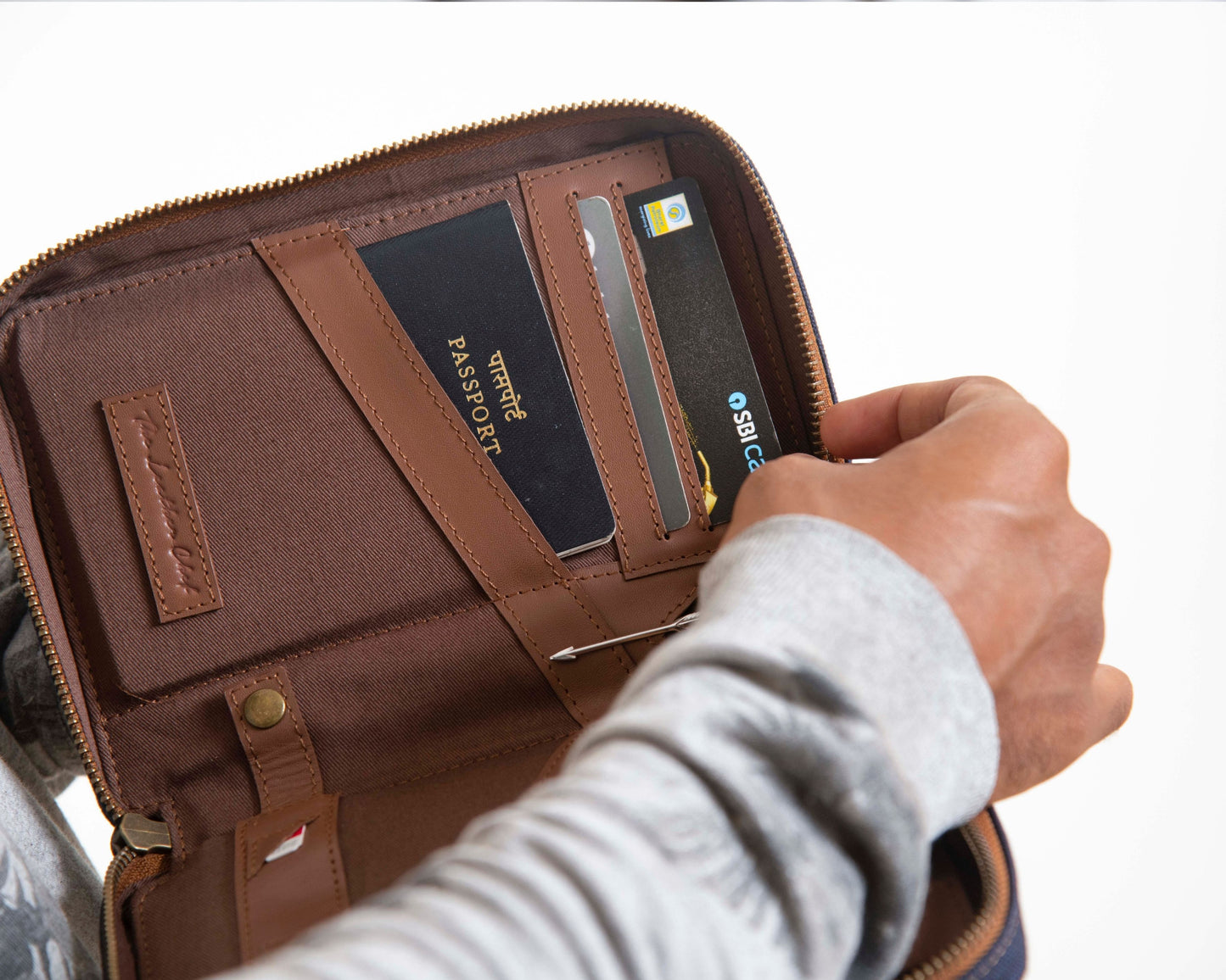 Nomad Passport Organiser - Blue