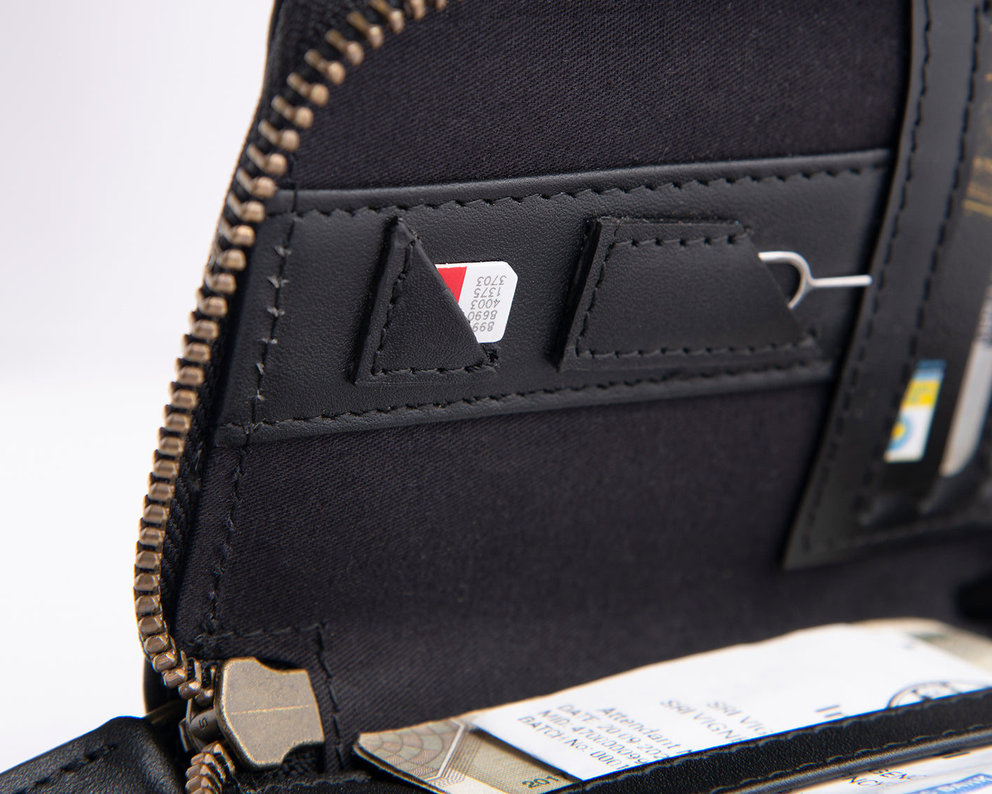Compact Zipper Wallet - Black