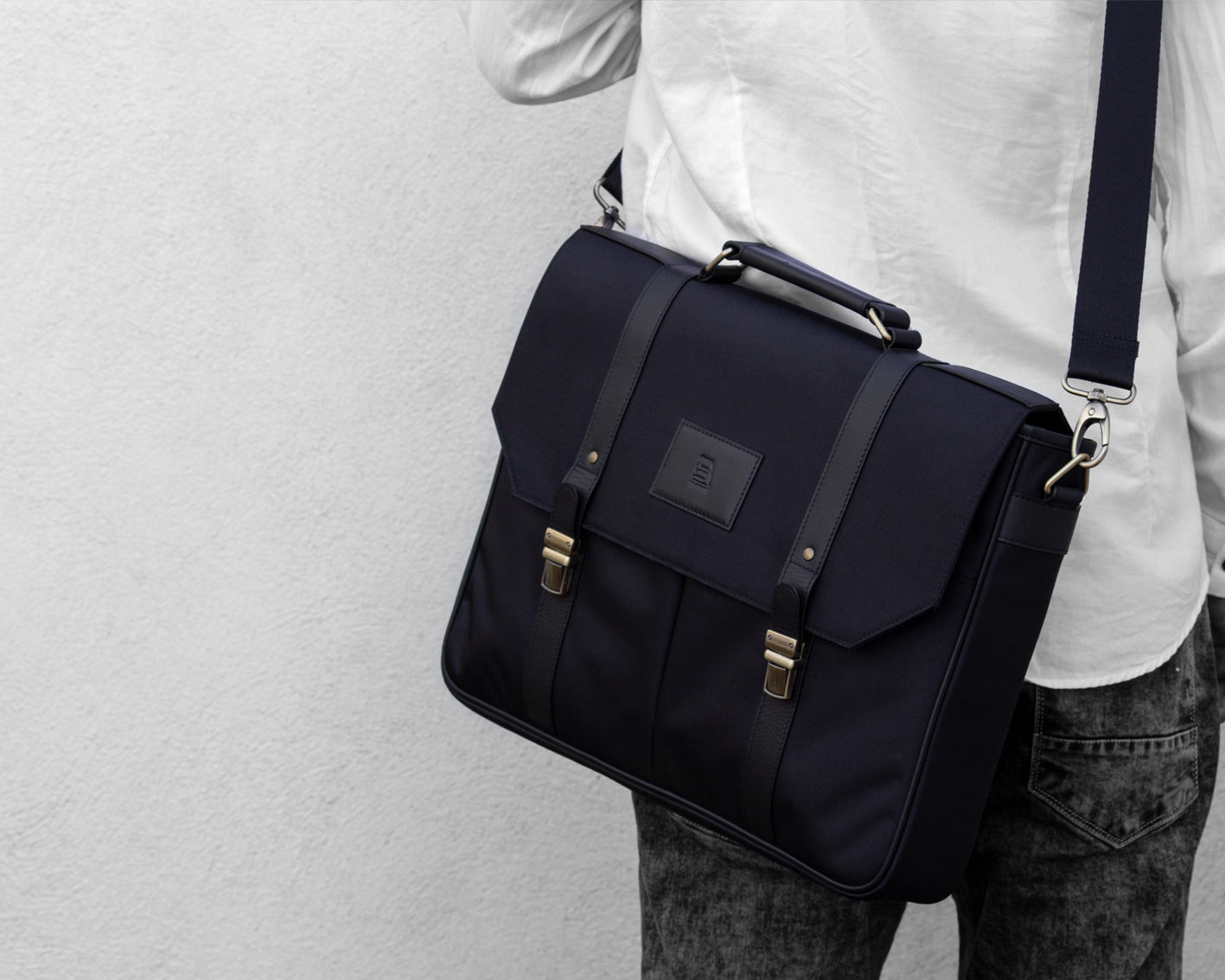 Retro Laptop Bag Black