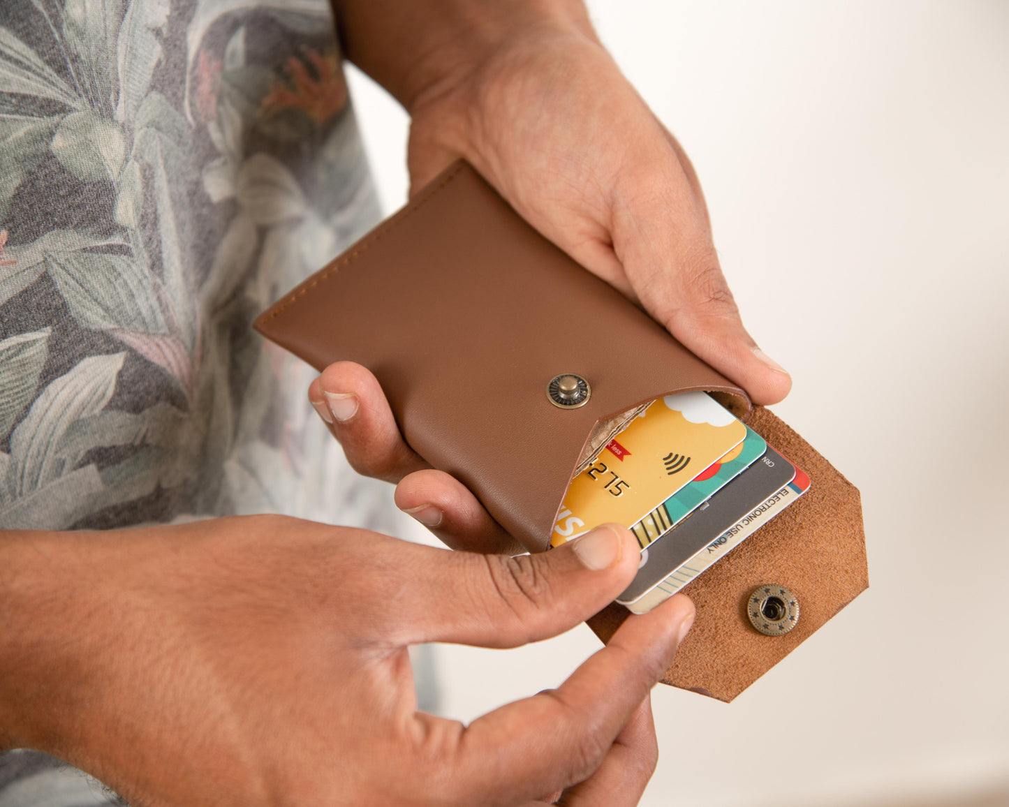 Wave Card + Coin Wallet - TAN