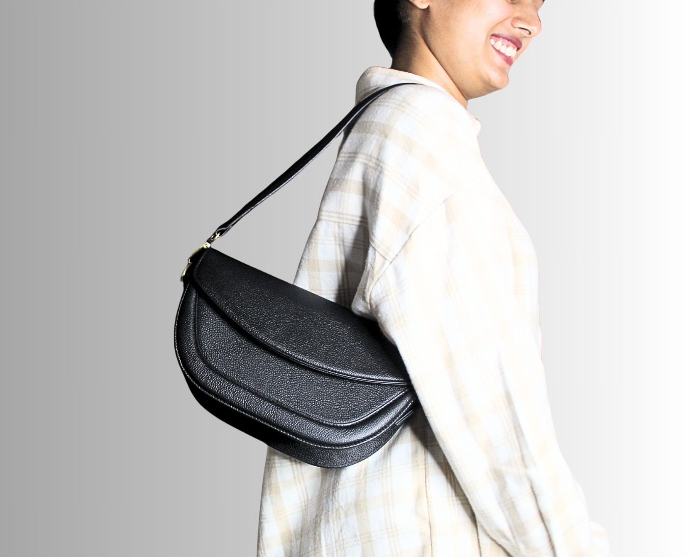 Ladies premium sling bag in full-grain leather – limited edition