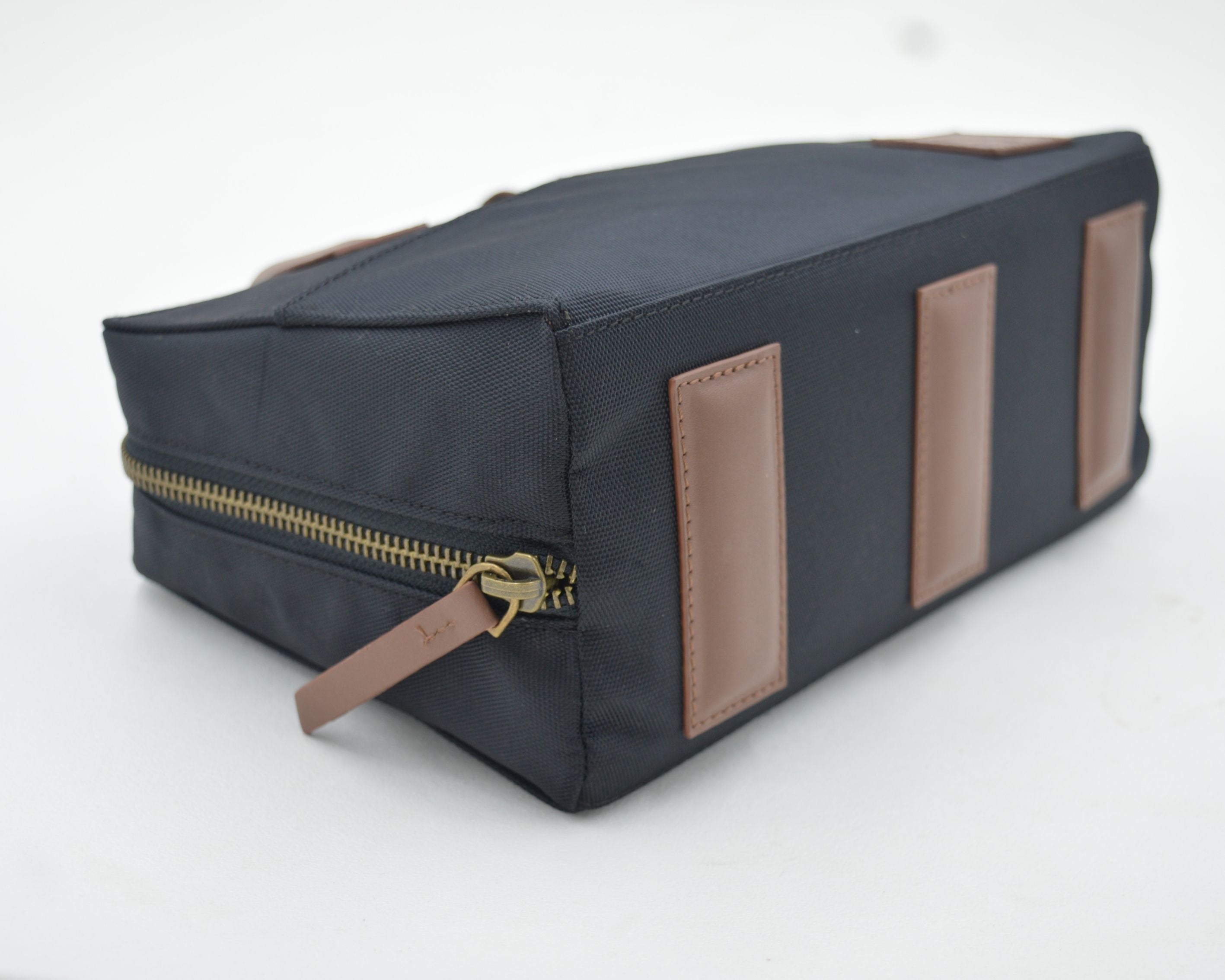 The Ultimate Men's Leather Toiletry Bag: a Modern Take on the Classic -  Bayfield Bags