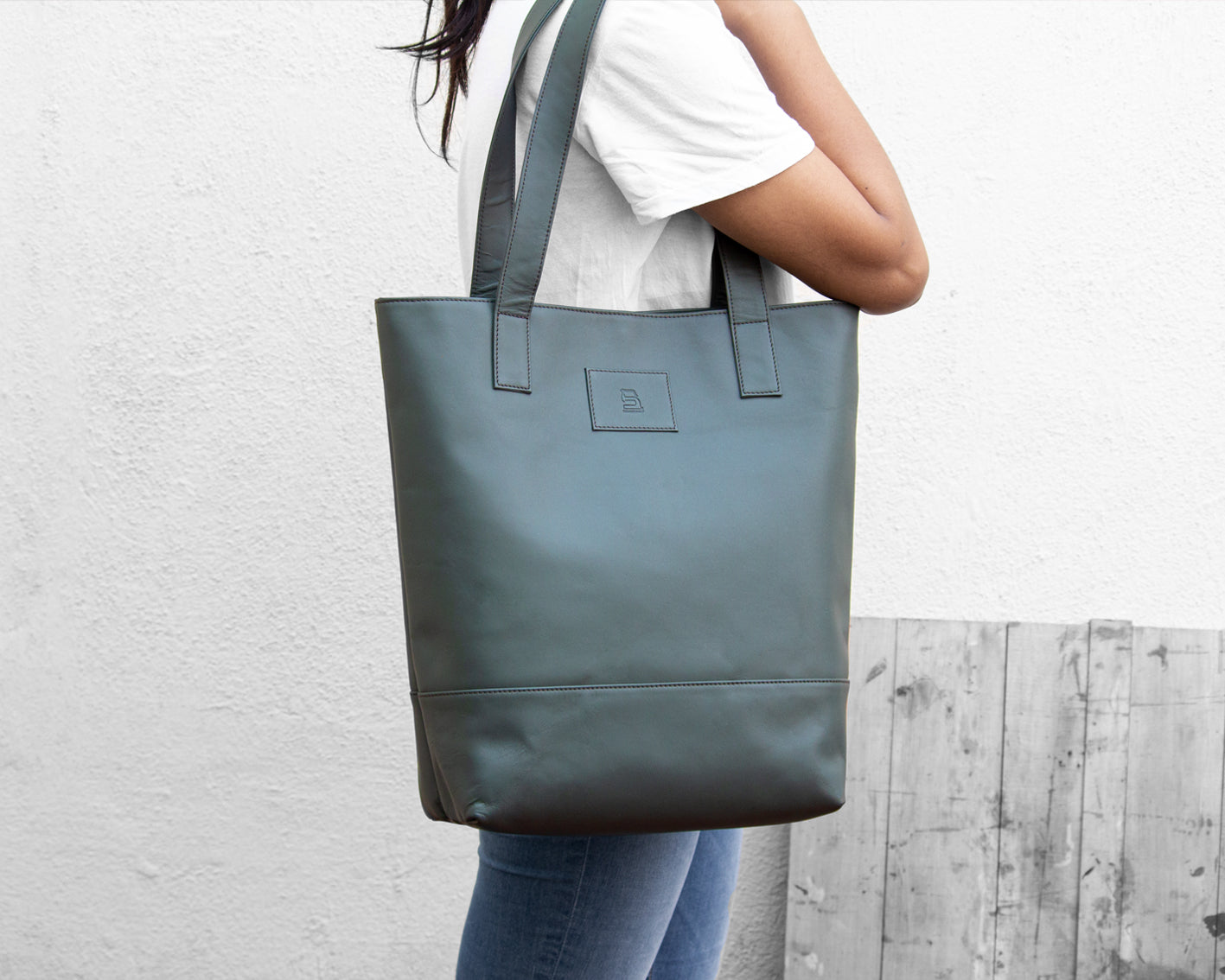 Classic Tote - Army Green 