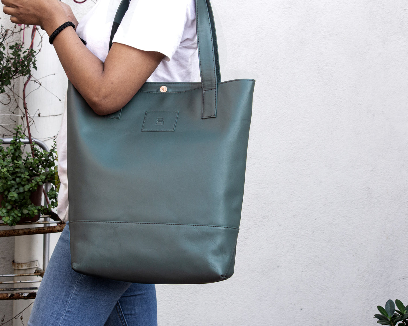 Classic Tote - Army Green 